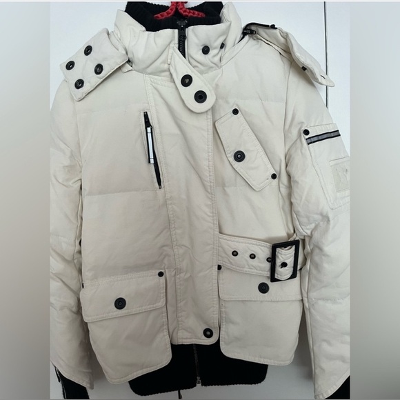 Only puffer jacket- size xs PTP 17inch - Picture 4 of 13